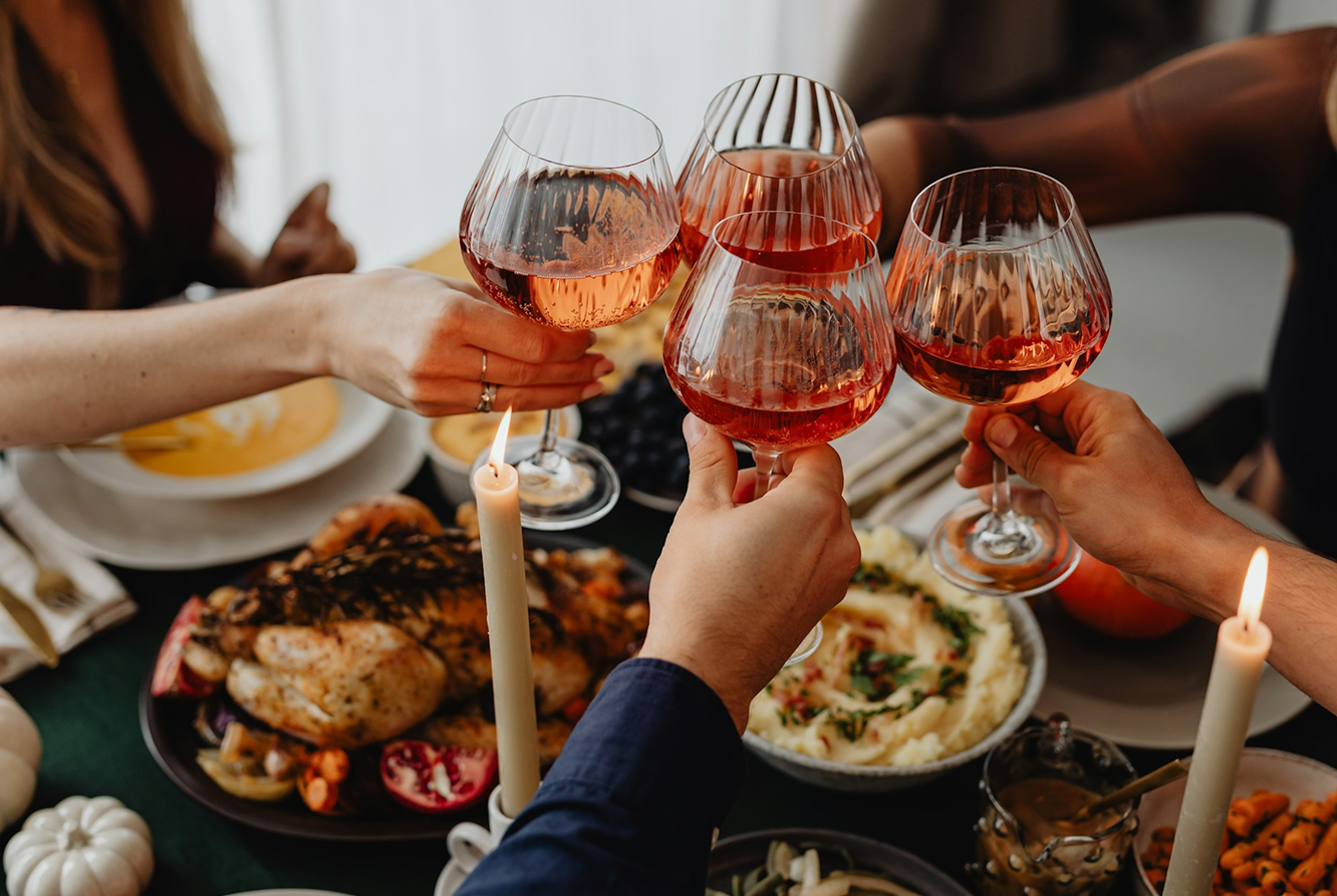 Tips for Hosting Friendsgiving in Your Apartment