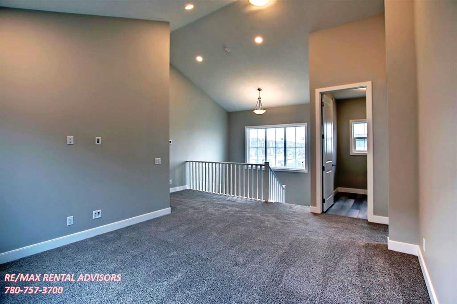 UPPER 143 Lucas Terrace Northwest - Photo 12