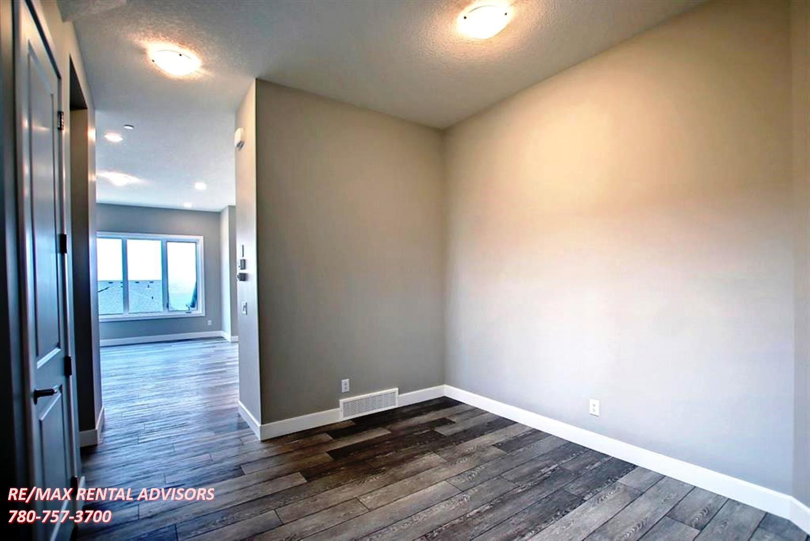 UPPER 143 Lucas Terrace Northwest - Photo 10