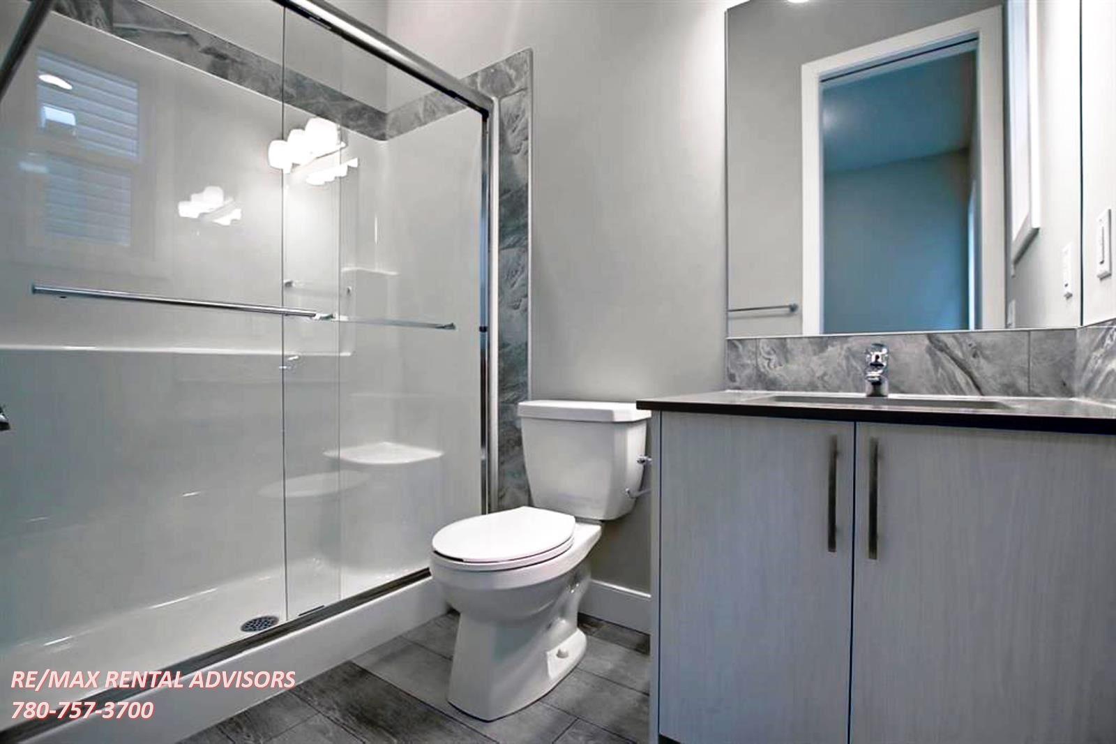 UPPER 143 Lucas Terrace Northwest - Photo 23