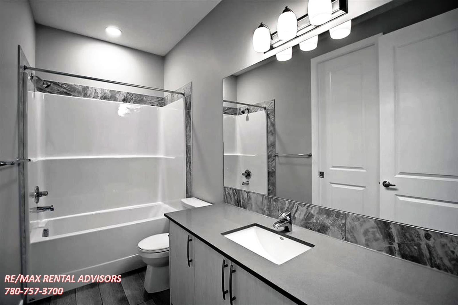 UPPER 143 Lucas Terrace Northwest - Photo 26