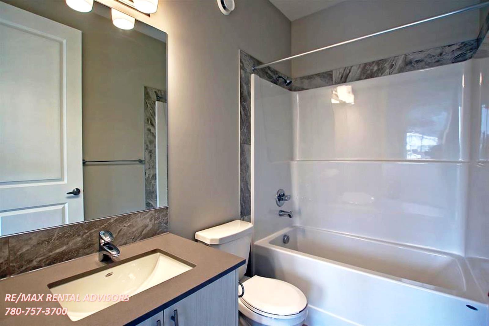 UPPER 143 Lucas Terrace Northwest - Photo 27