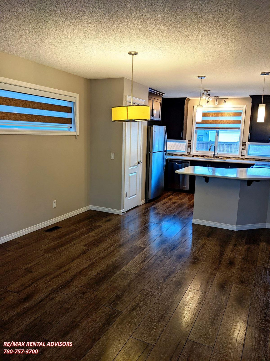 58 Cranford Bay Southeast - Photo 4