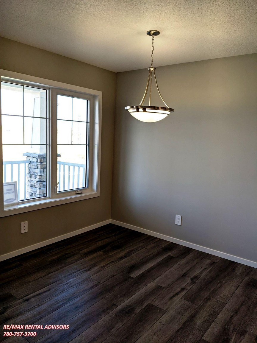 218 Windbury Lane SW Airdrie - Photo 4