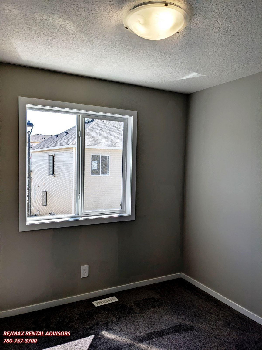 218 Windbury Lane SW Airdrie - Photo 8