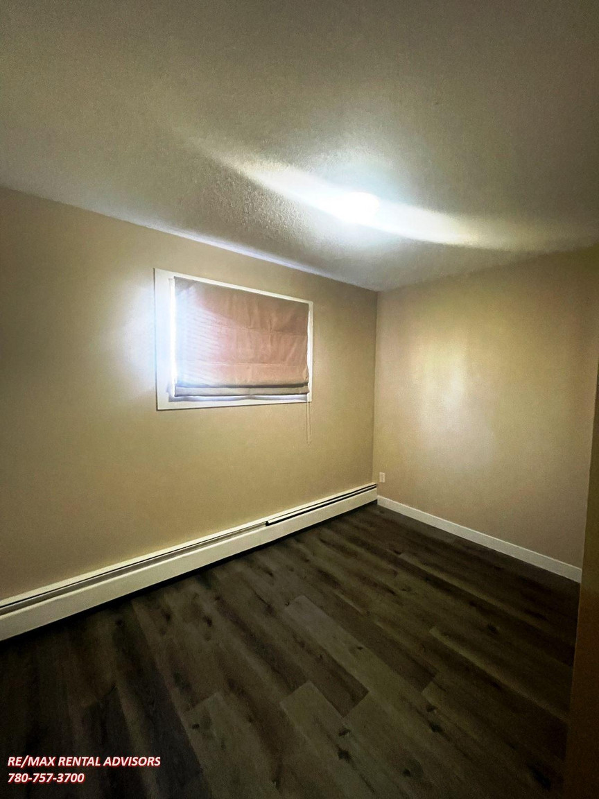 #105 10917 109 Street Northwest - Photo 15
