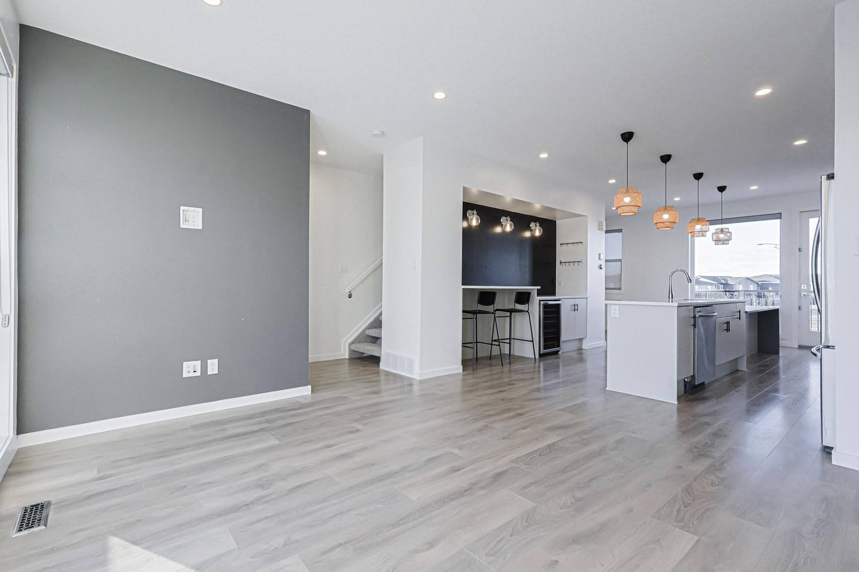 1704 Keene Crescent Southwest - Photo 15