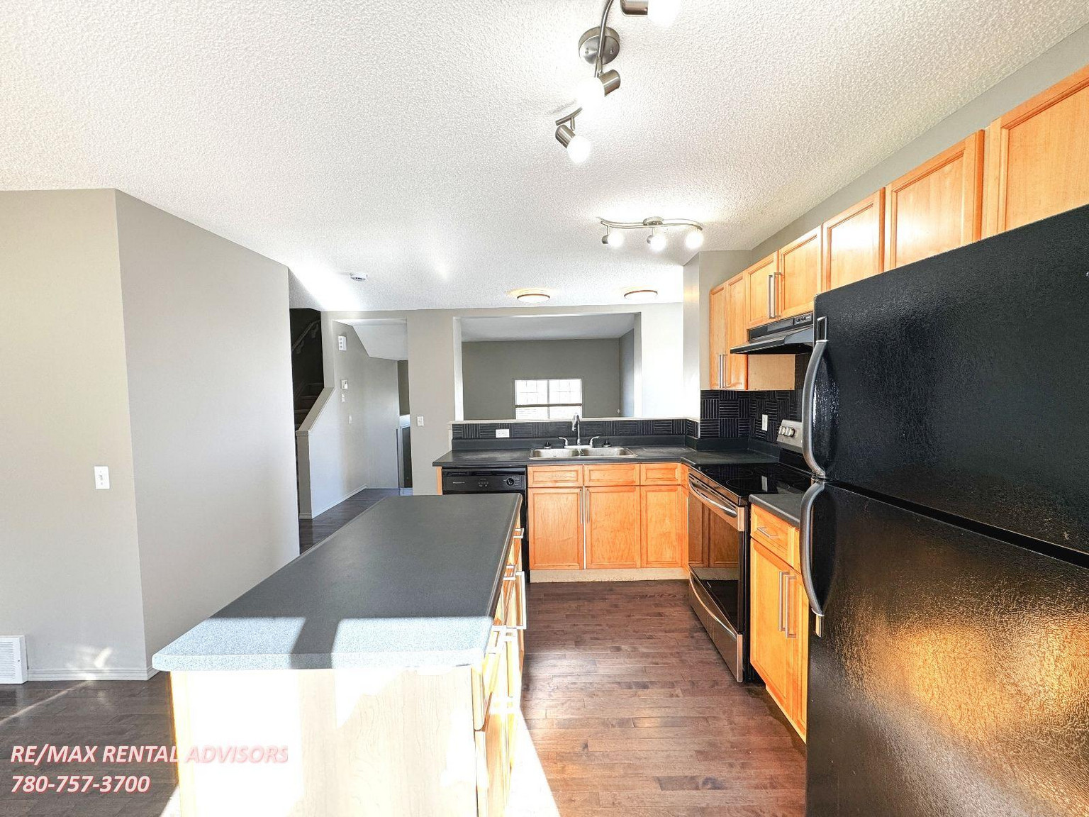 #1 5604 199 Street Northwest - Photo 3