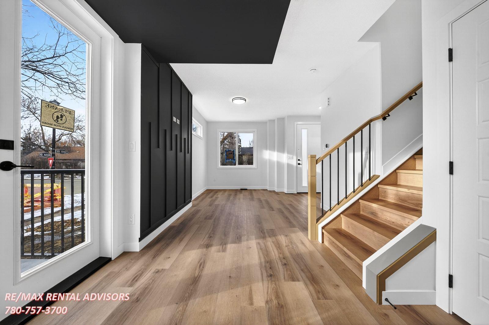  UPPER 12423 112 Avenue Northwest - Photo 9