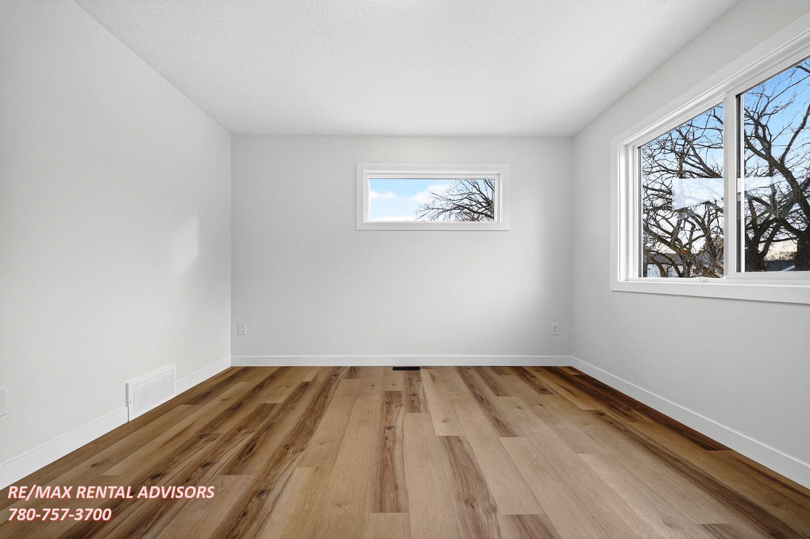  UPPER 12423 112 Avenue Northwest - Photo 12