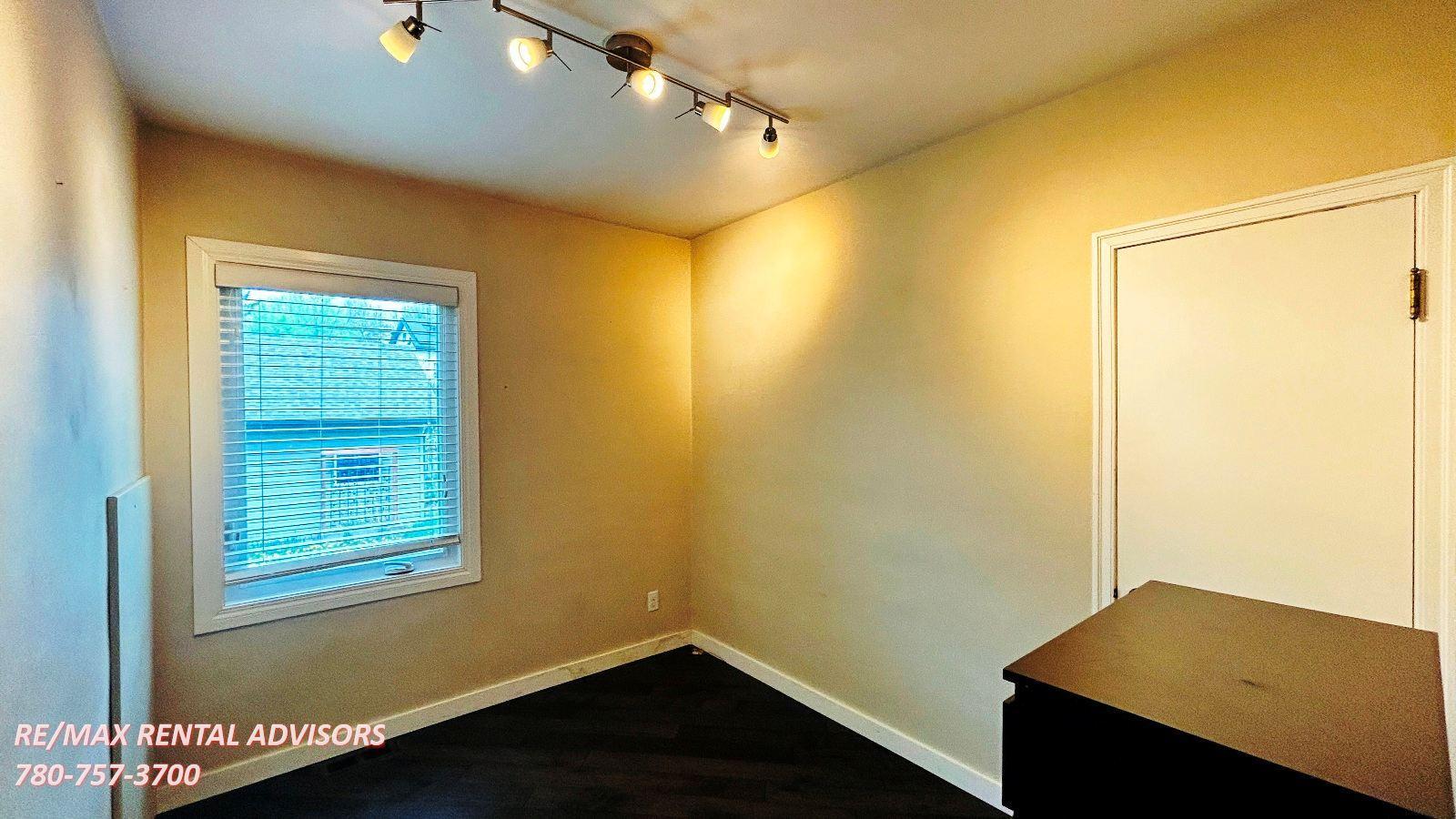  UPPER 10932 74 Avenue Northwest - Photo 16