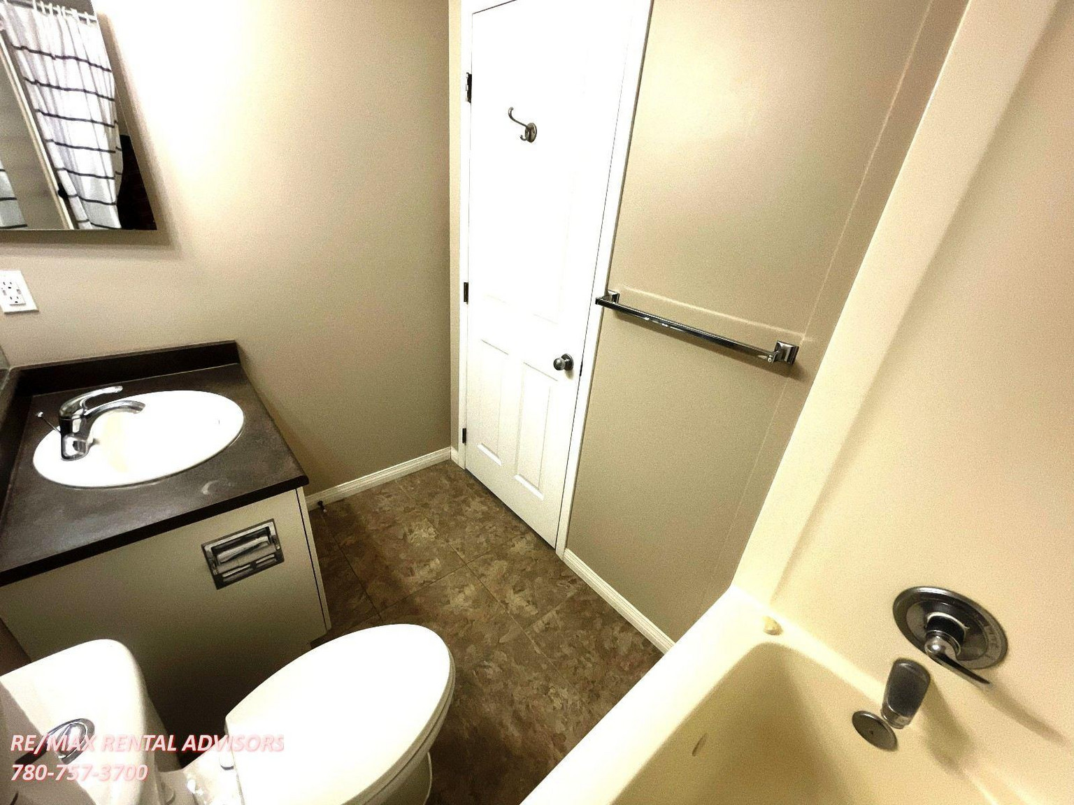  #9 2004 Grantham Court Northwest - Photo 19