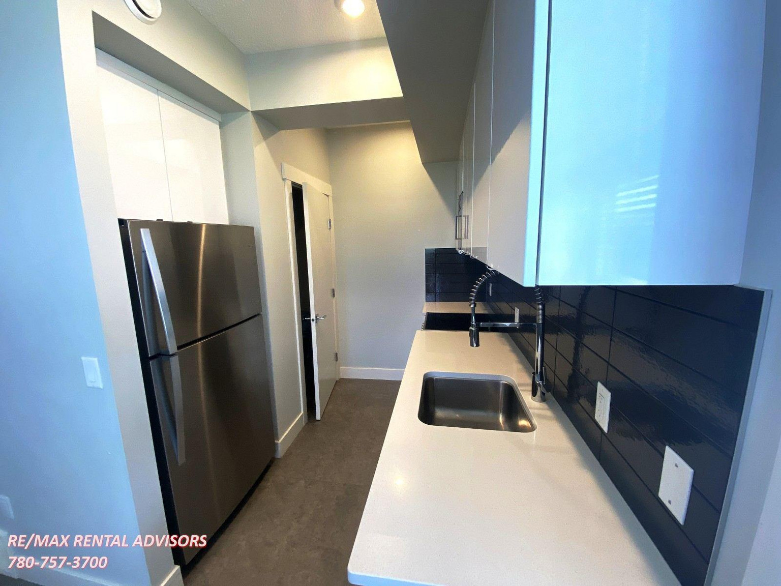  #70 446 Allard Boulevard Southwest - Photo 4