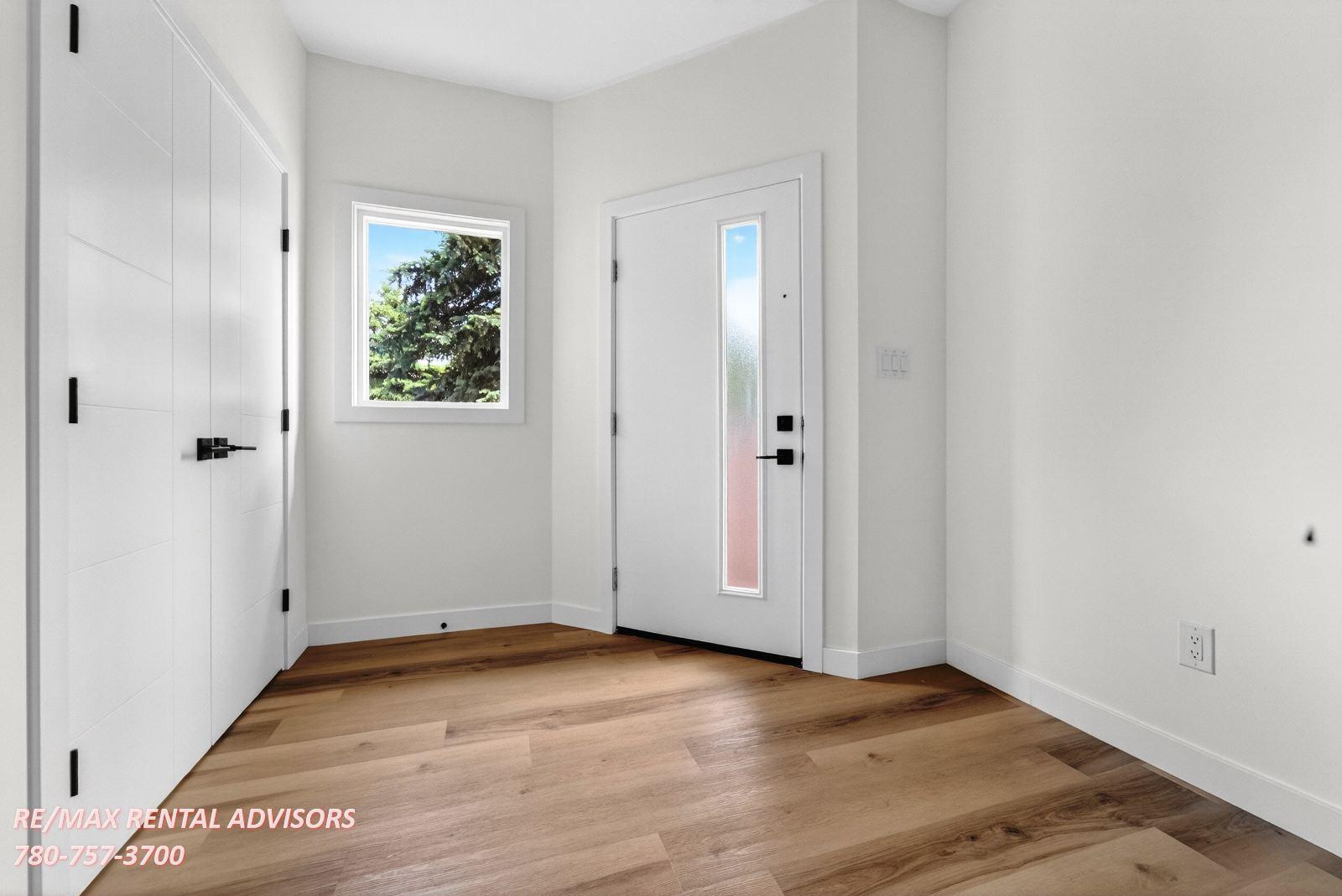  UPPER #1 4836 11A Avenue Northwest - Photo 3