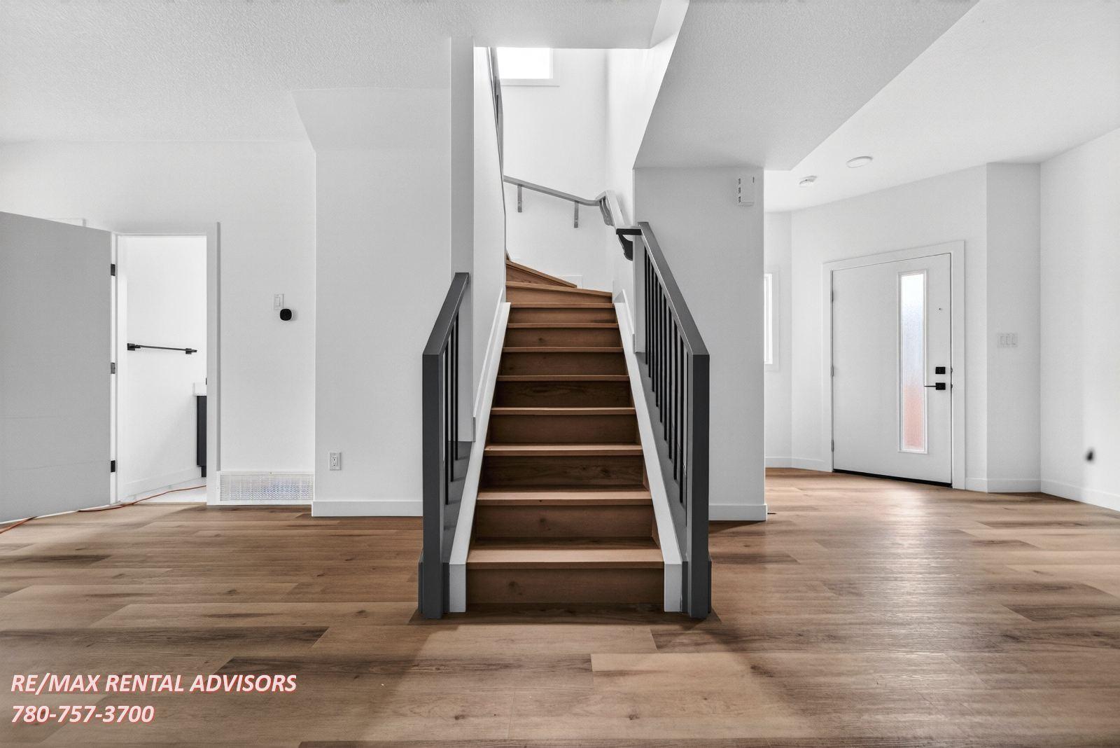  UPPER #1 4836 11A Avenue Northwest - Photo 11