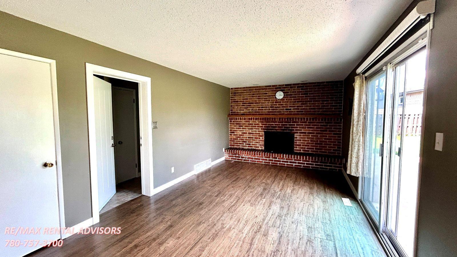 UPPER 10819 43 Avenue Northwest - Photo 16