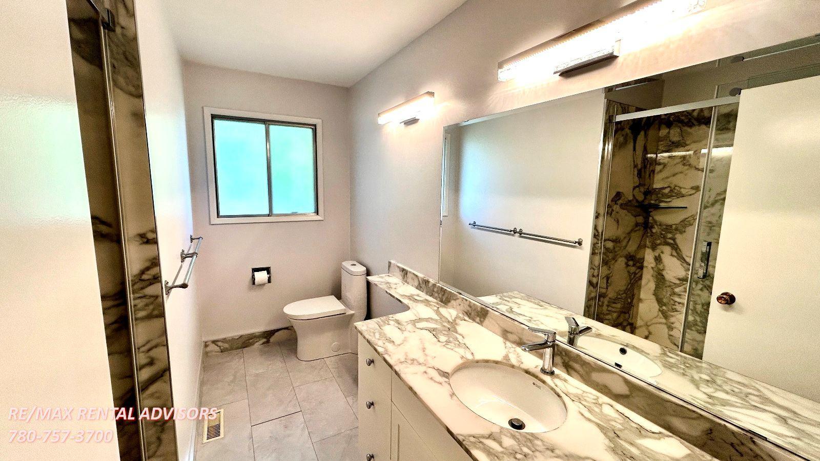 UPPER 10819 43 Avenue Northwest - Photo 22