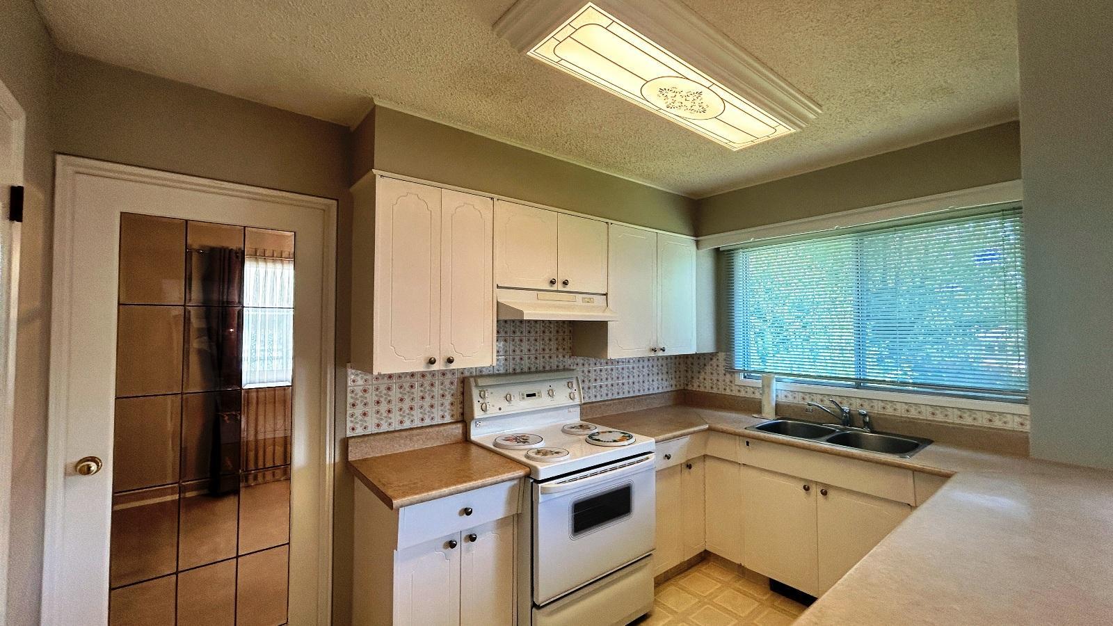  391 Lee Ridge Road Northwest - Photo 4