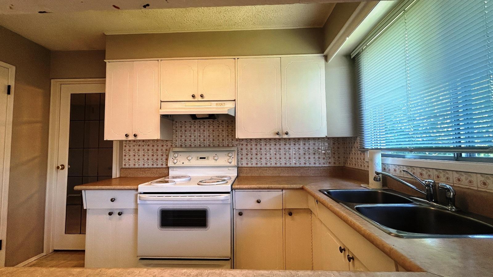 391 Lee Ridge Road Northwest - Photo 3