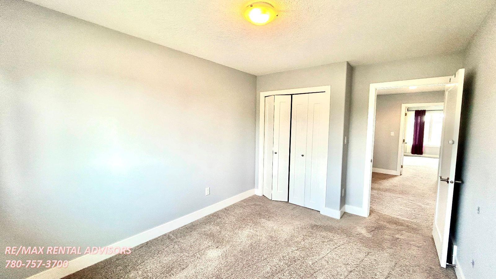  UPPER 10530 62 Avenue Northwest - Photo 13