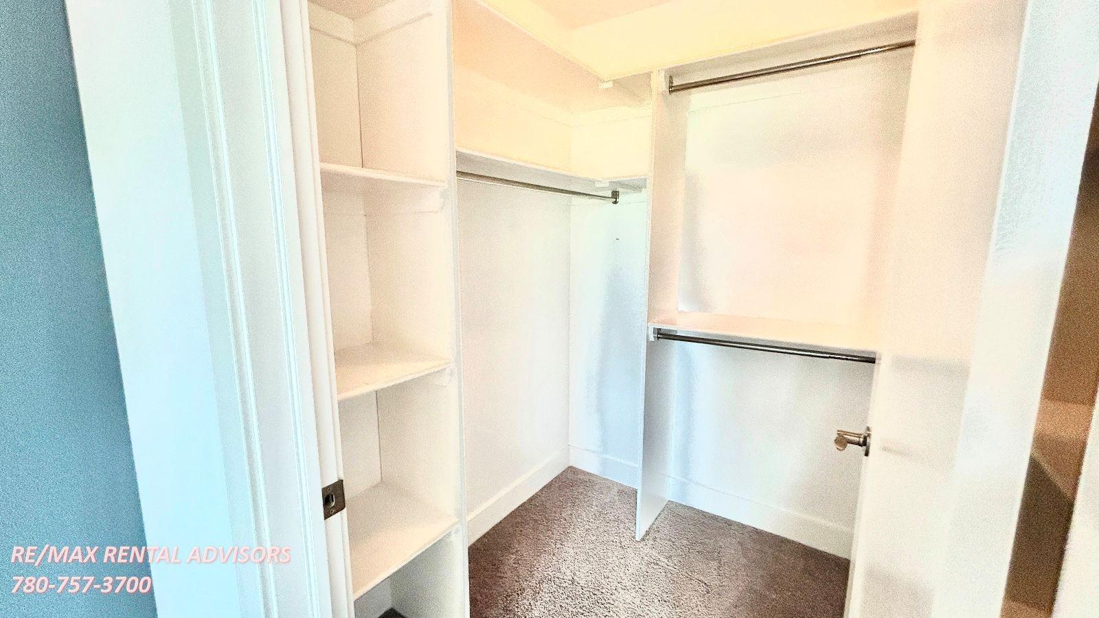  UPPER 10530 62 Avenue Northwest - Photo 12