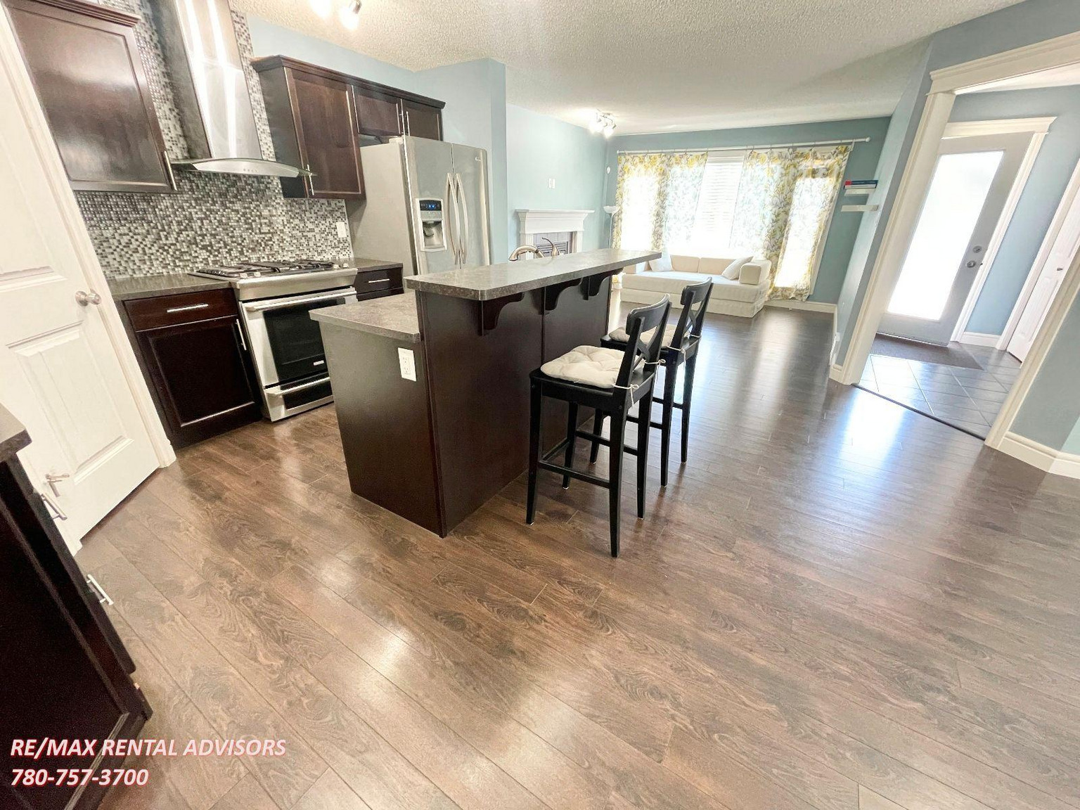  2429 Austin Crescent Southwest - Photo 5