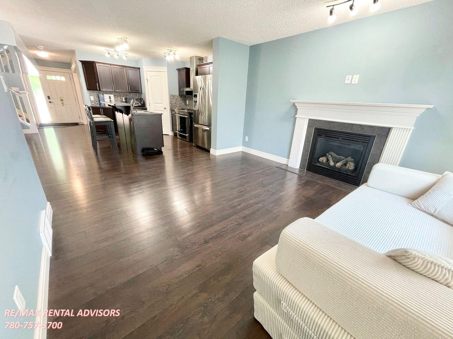  2429 Austin Crescent Southwest - Photo 6