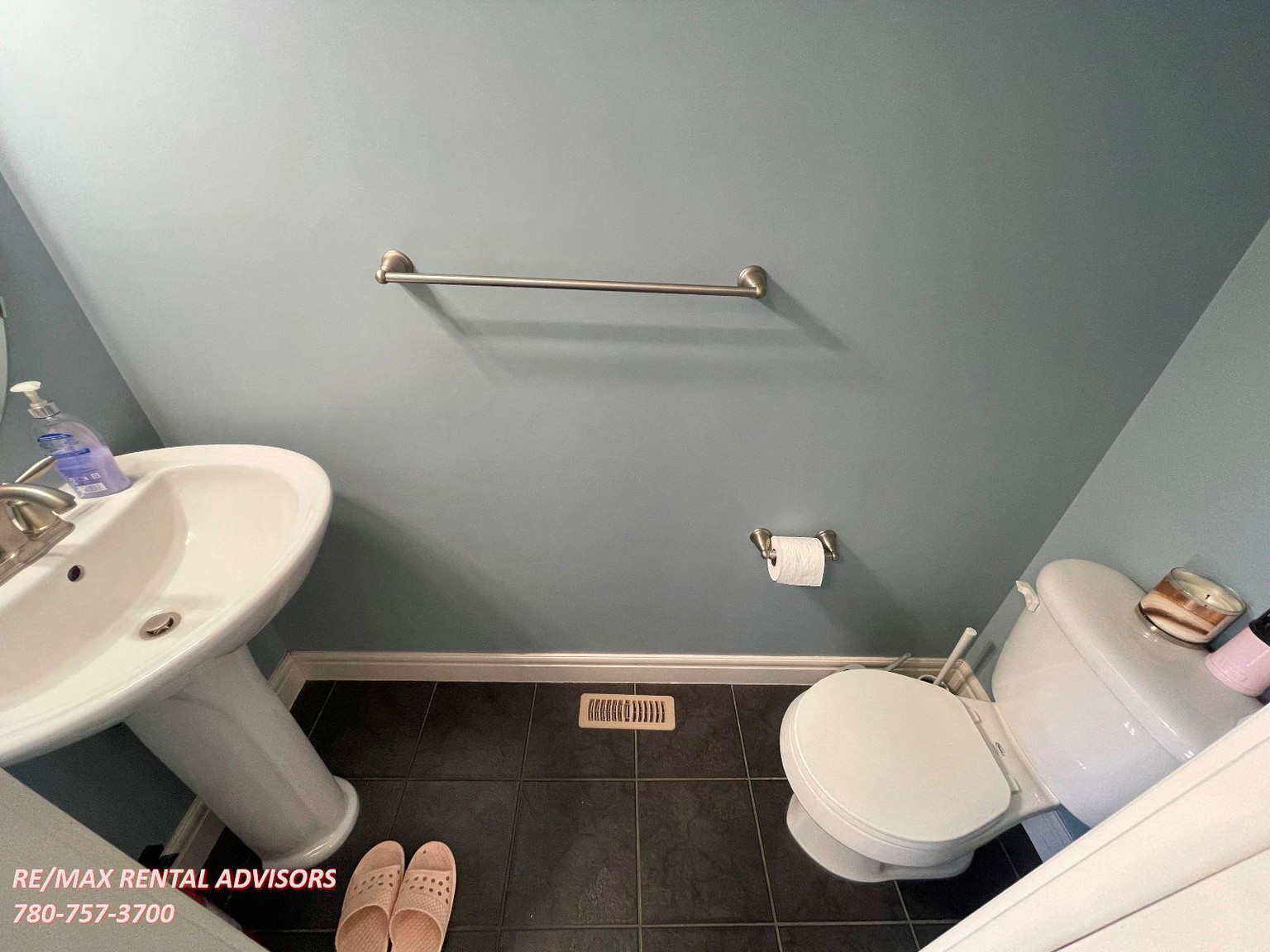  2429 Austin Crescent Southwest - Photo 20