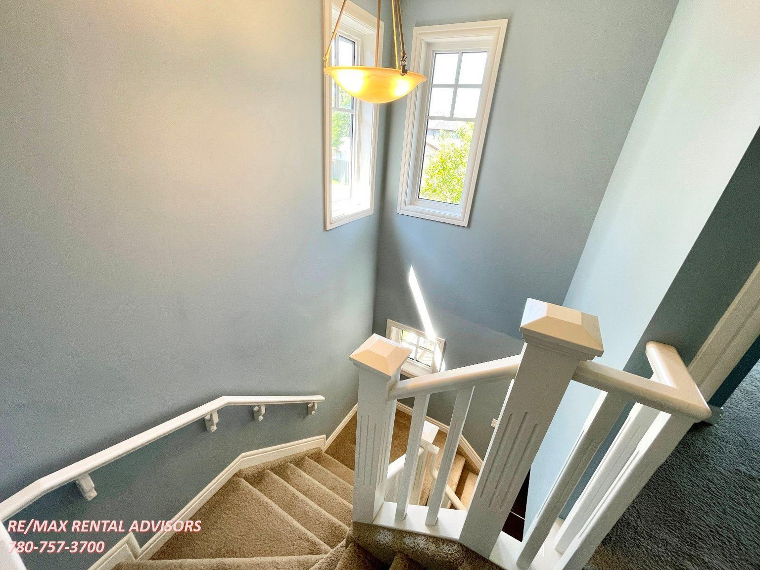  2429 Austin Crescent Southwest - Photo 9