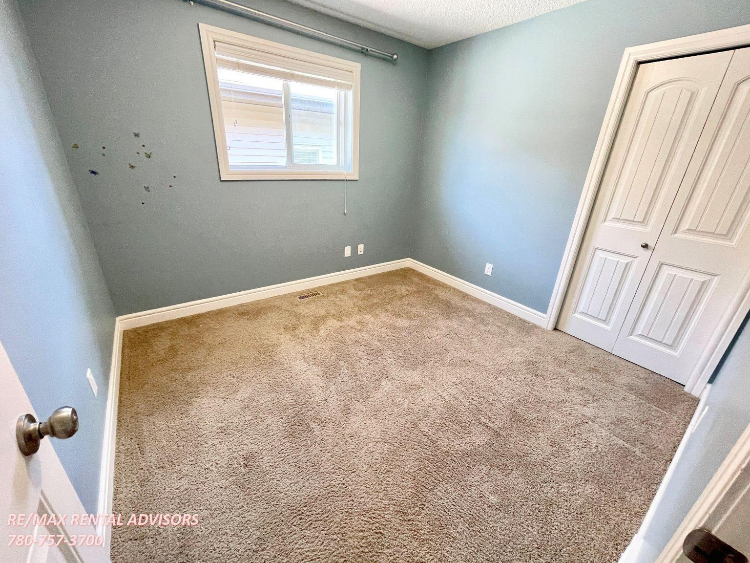  2429 Austin Crescent Southwest - Photo 14