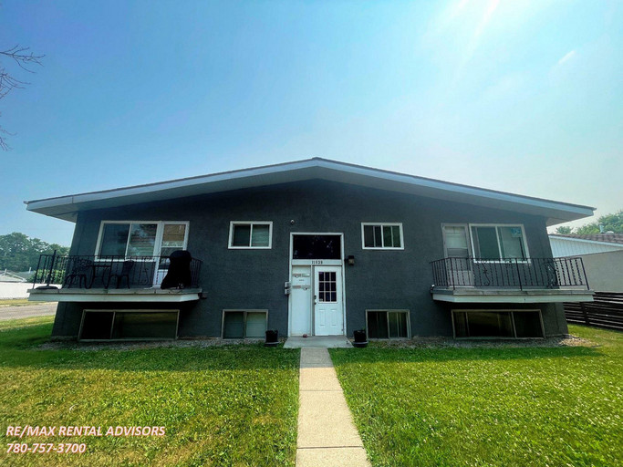 #3 11839 45 Street Northwest