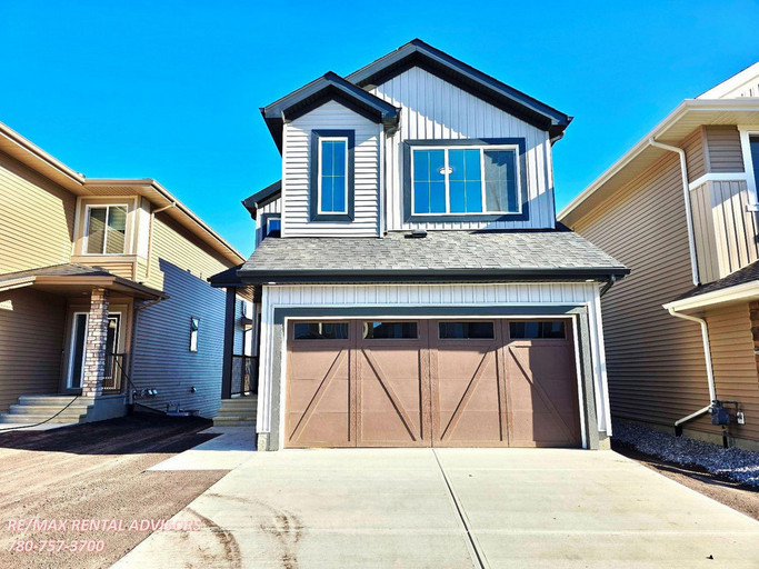 UPPER 2603 208 Street Northwest