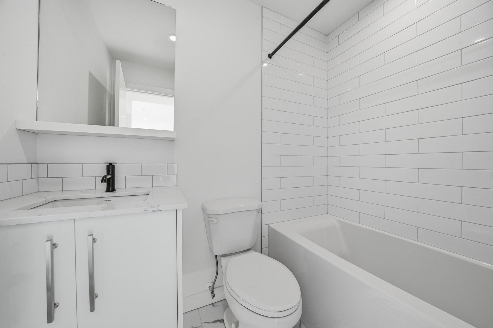 Plaza West District - Photo 15
