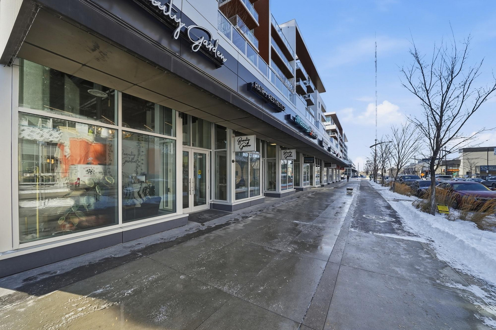 Plaza West District - Photo 27
