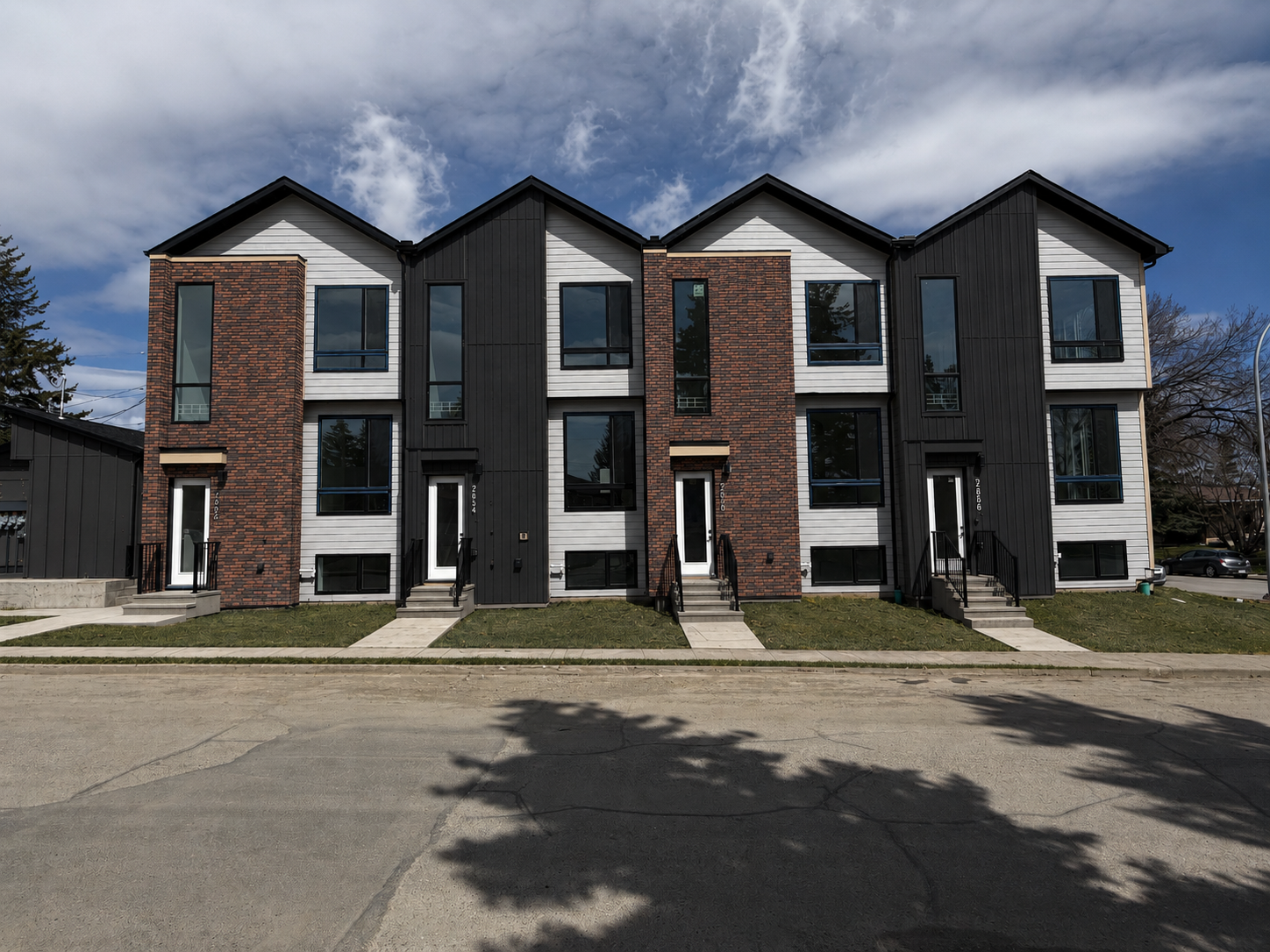 Grant Crescent Townhomes - Photo 24
