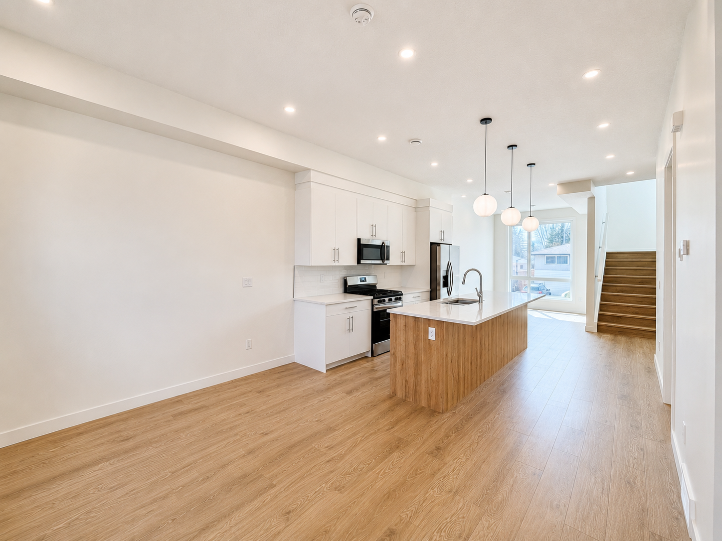 Grant Crescent Townhomes - Photo 21