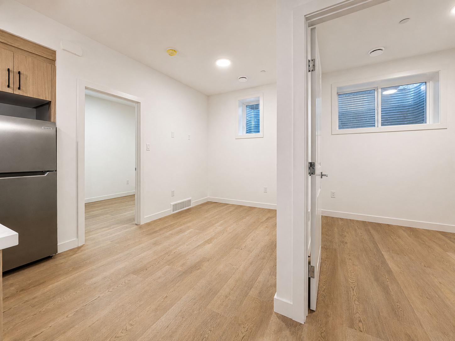 Tuxedo Noir Basement Suite - Photo 5