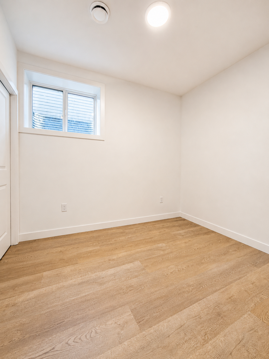 Tuxedo Noir Basement Suite - Photo 8