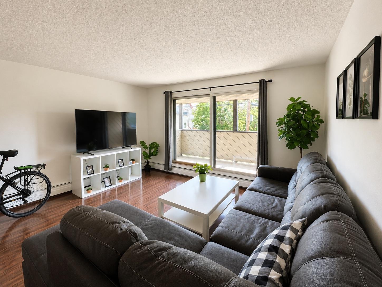 108 Citadel - 1513 26th Ave SW