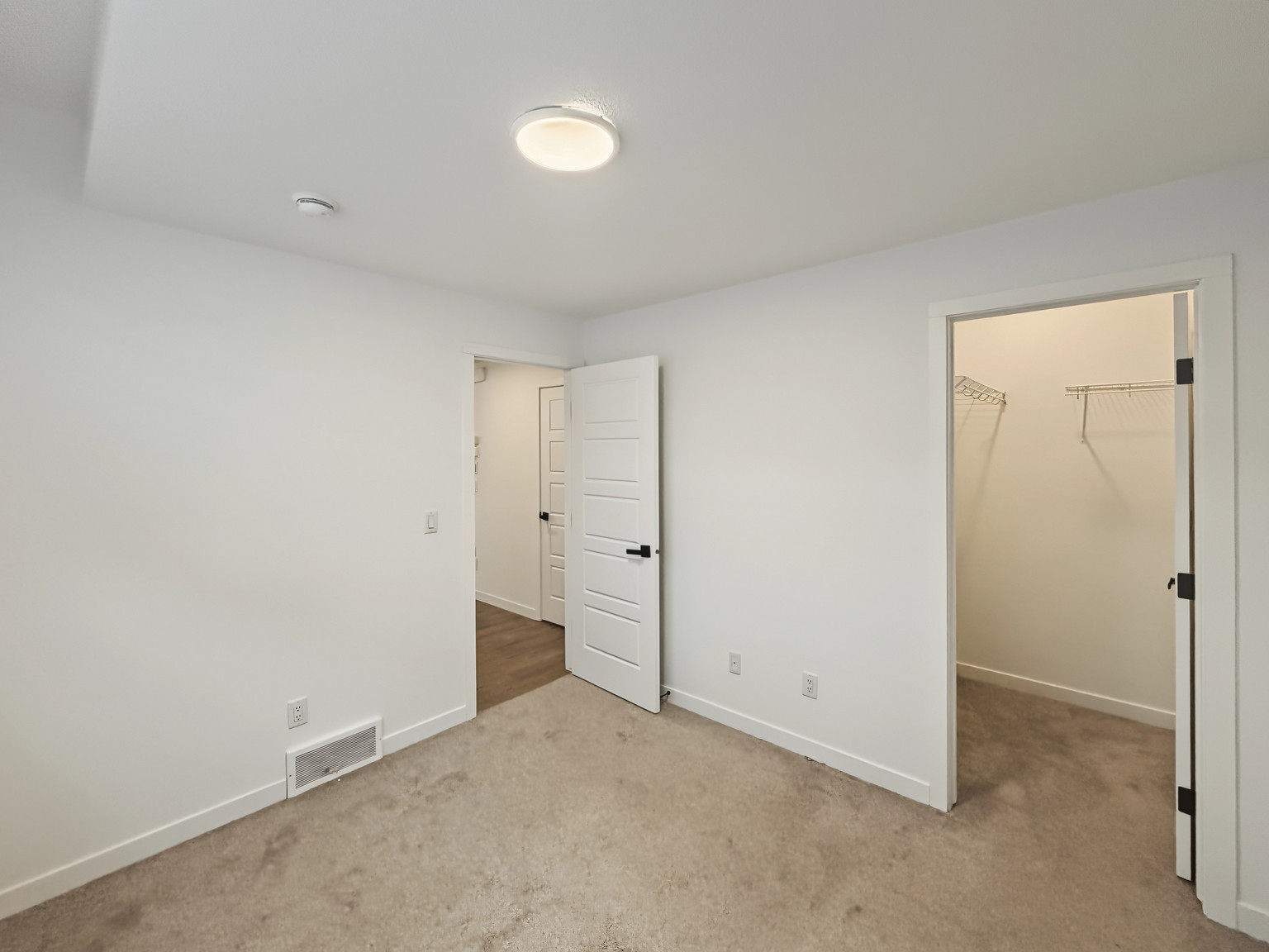Capital 22 - 1502 22 Avenue Northwest, Calgary, AB