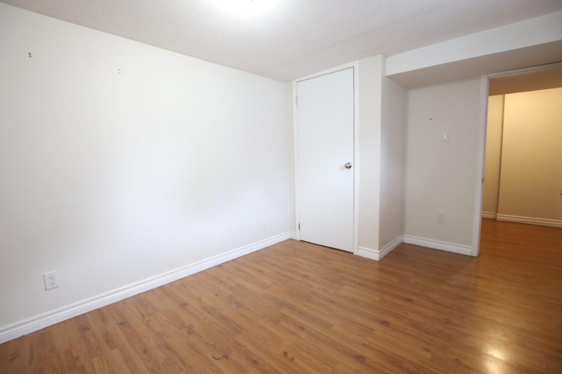 1-554 McLeod  - Photo 16