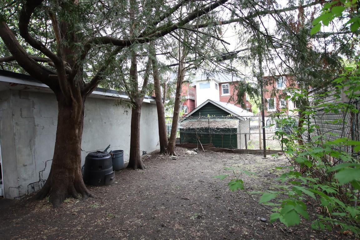 1-554 McLeod  - Photo 32