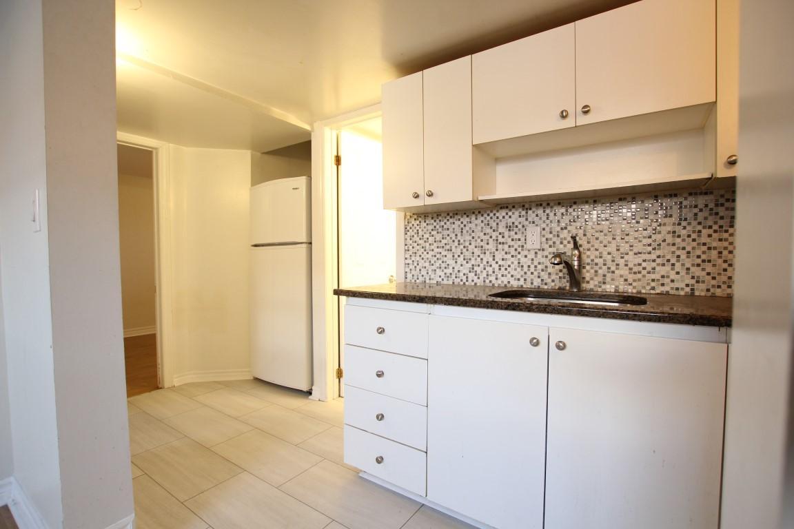 3-2422 Clover St - Photo 9