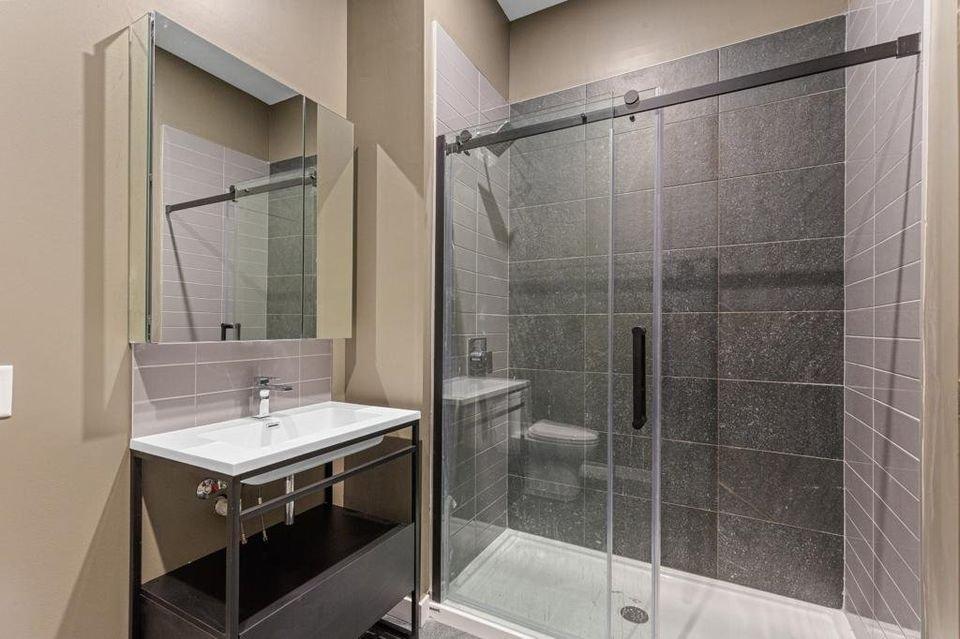 550 Avenue 80e — photo 2