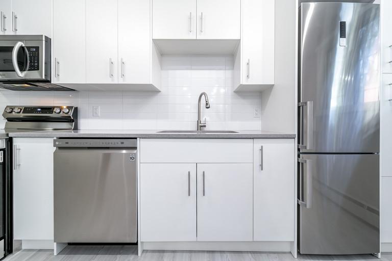 Sierra Place LIMITED TIME: 1 MONTH FREE + FREE EARLY MOVE-IN!  - Photo 7