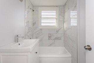 Centro 1 by Suncap - Free Early move in - Photo 7