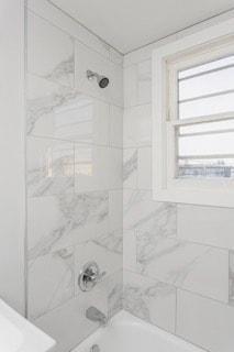 Centro 1 by Suncap - Free Early move in - Photo 9