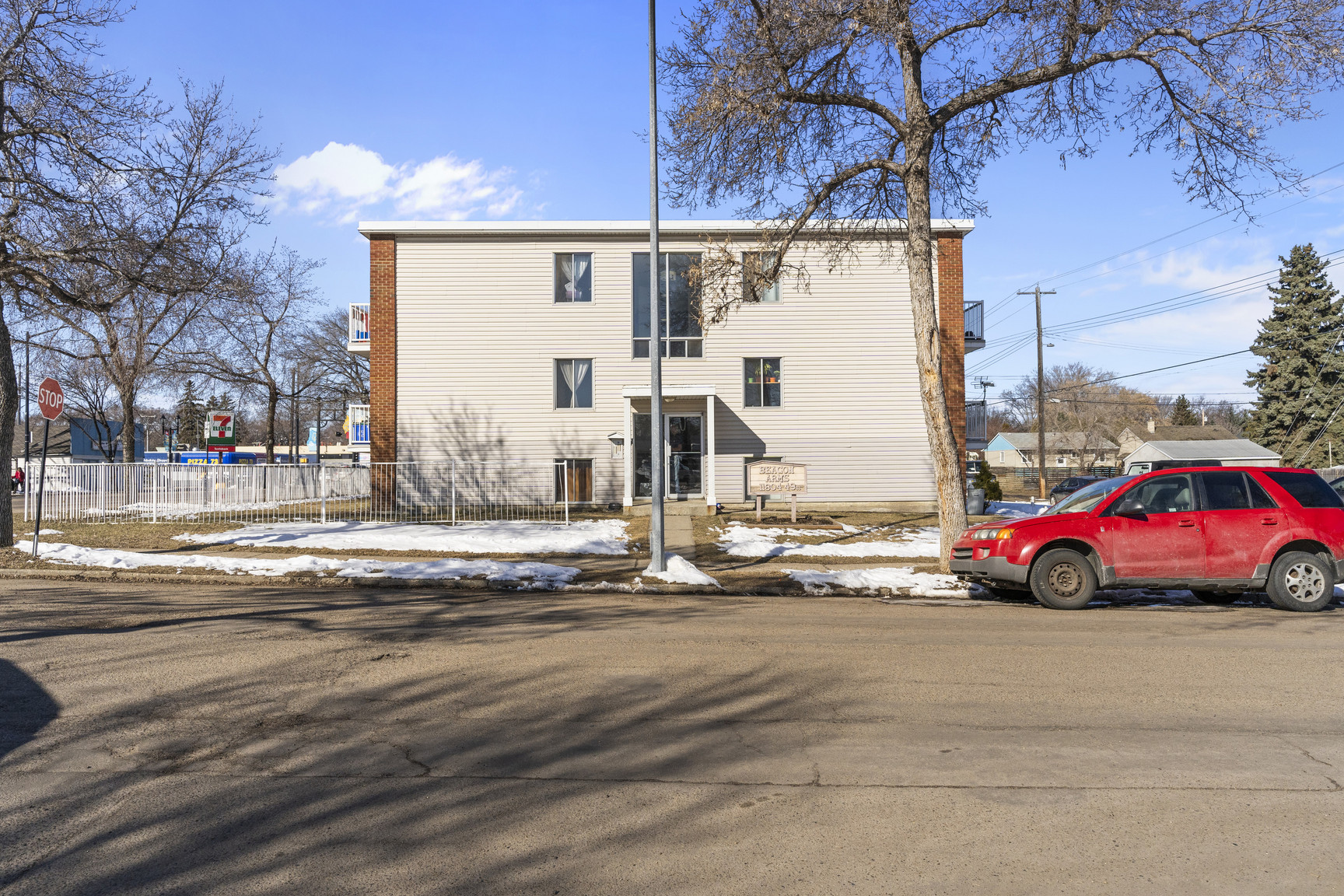 Beacon Arms LIMITED TIME FREE EARLY MOVE-IN!  - Photo 3