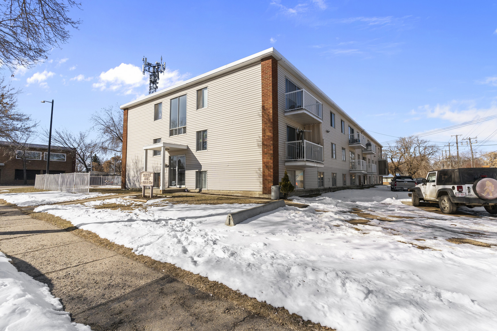 Beacon Arms LIMITED TIME FREE EARLY MOVE-IN!  - Photo 4