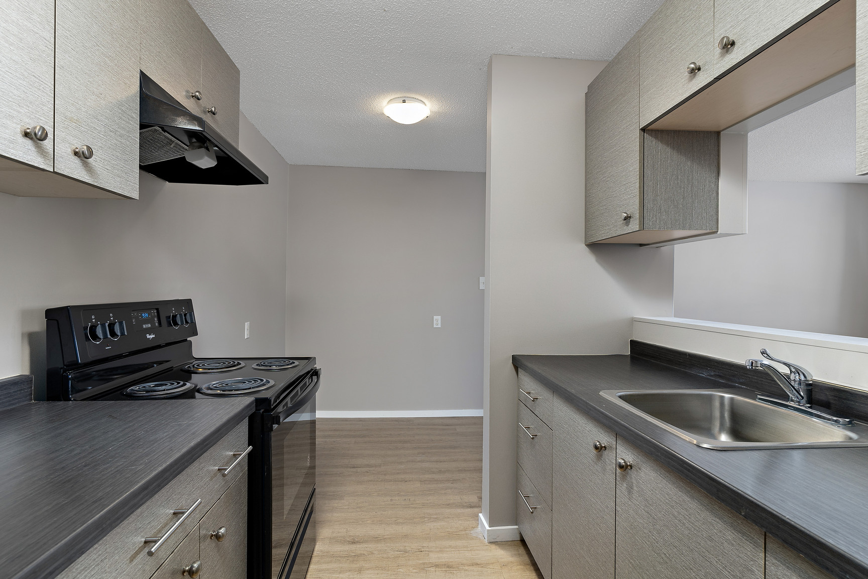 Beacon Arms LIMITED TIME FREE EARLY MOVE-IN!  - Photo 31